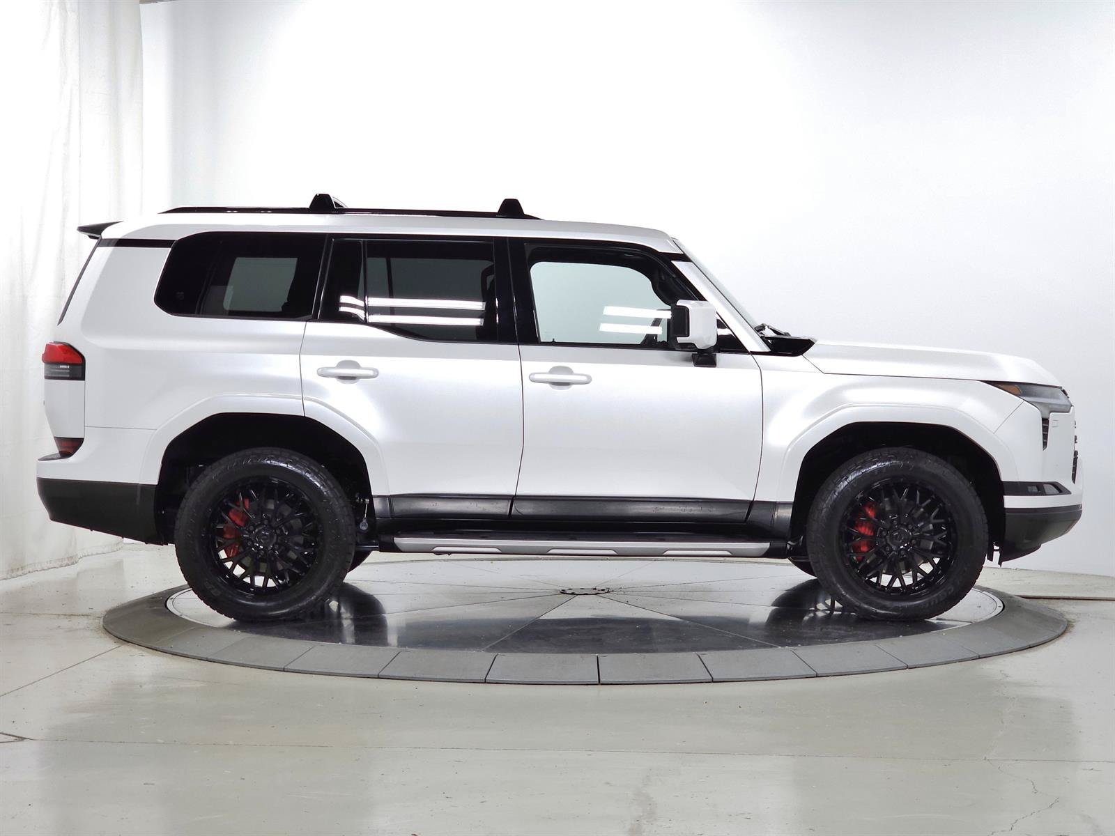 Certified 2026 Lexus GX 550 w/ Accessory Package (2T) AWD/4WD image 14