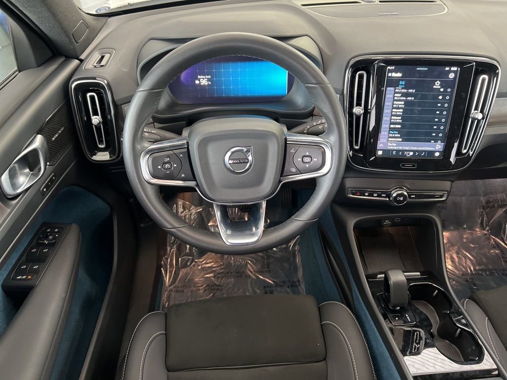 Used 2023 Volvo XC40 Recharge Ultimate w/ Protection Package Premier image 21
