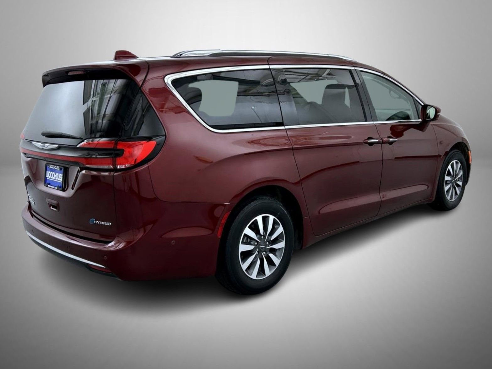 Used 2021 Chrysler Pacifica Touring-L FWD image 5