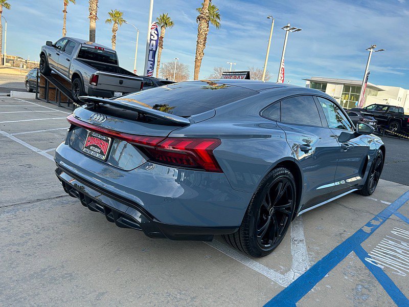 Used 2022 Audi e-tron GT Premium Plus image 3