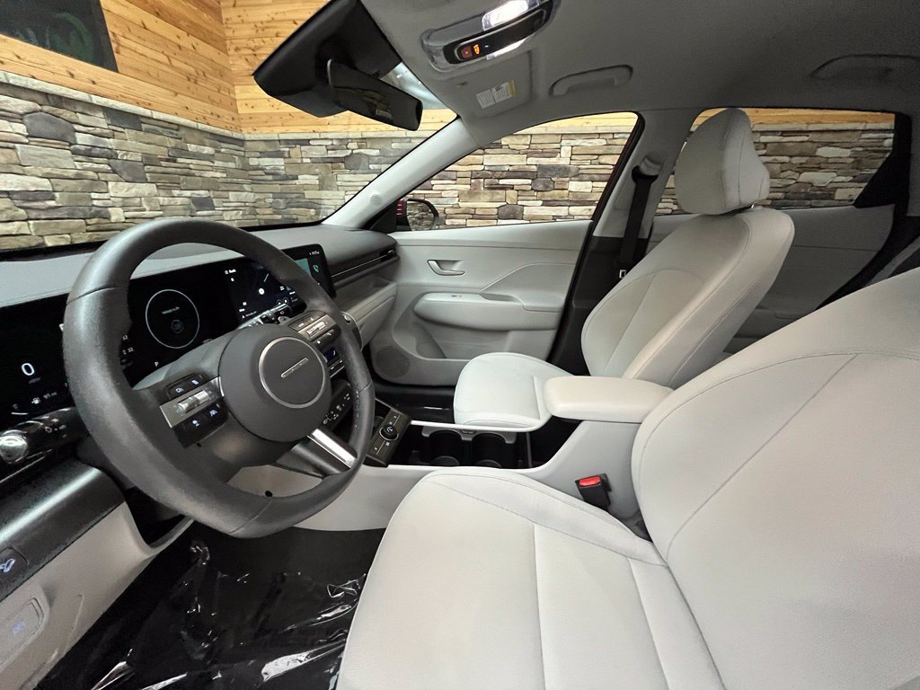 Certified 2024 Hyundai Kona SEL w/ Convenience Package AWD/4WD image 19