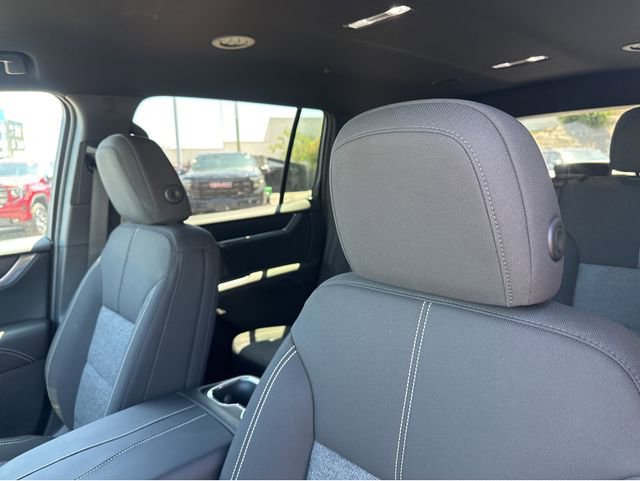 New 2025 GMC Acadia Elevation image 5