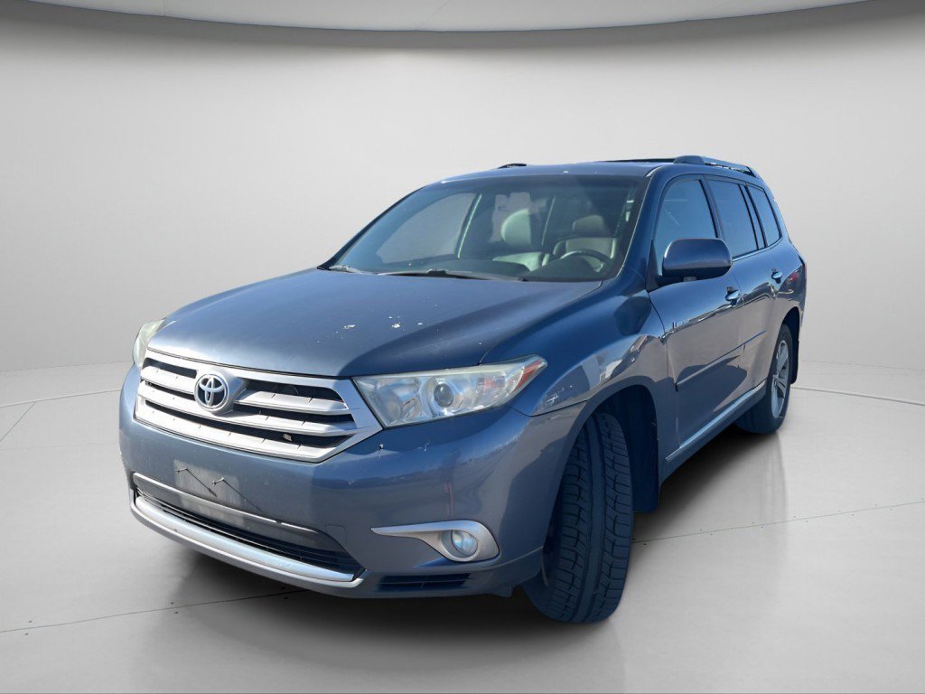 Used 2013 Toyota Highlander Limited w/ Convenience Pkg AWD/4WD image 16