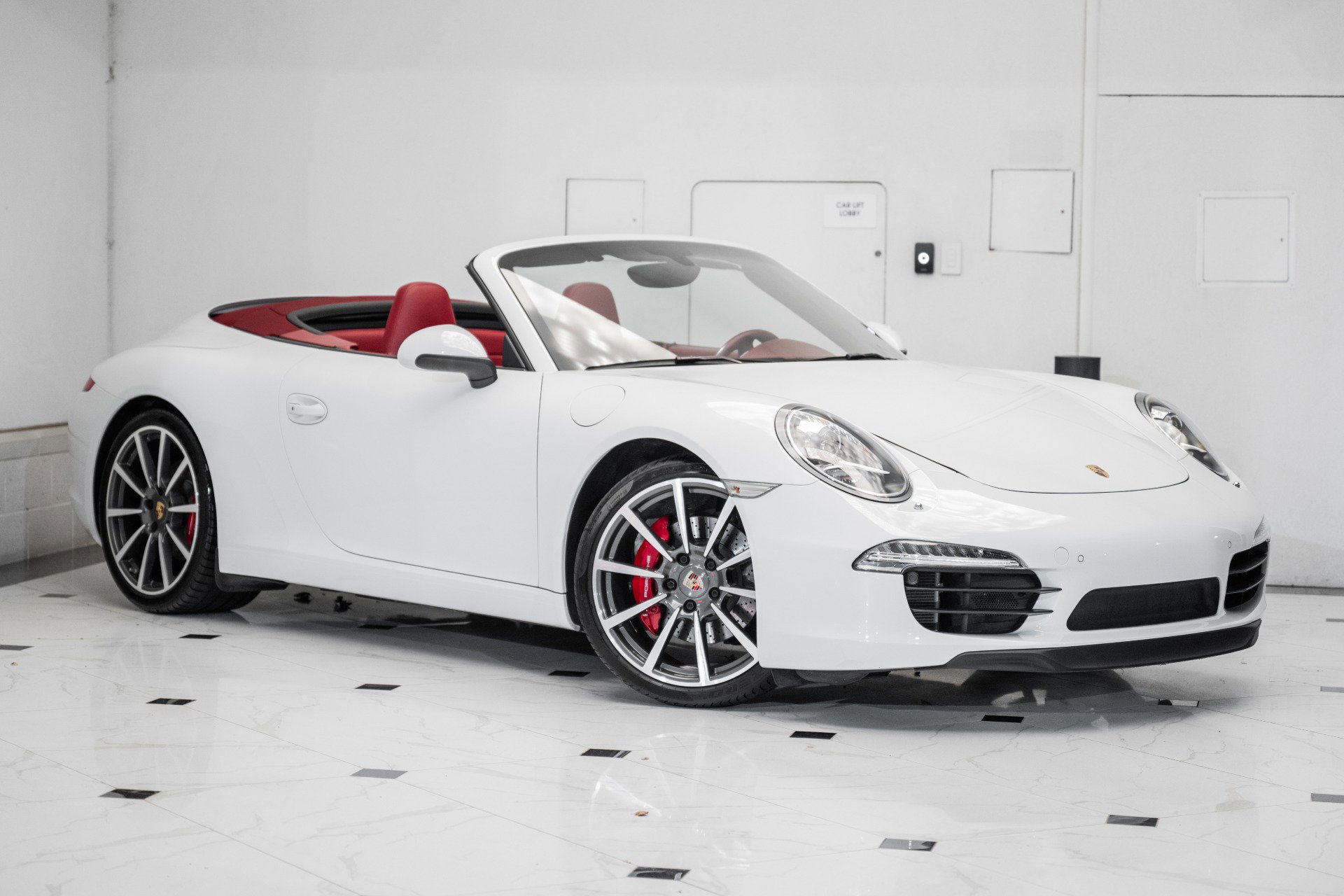 Used 2016 Porsche 911 Carrera S image 1
