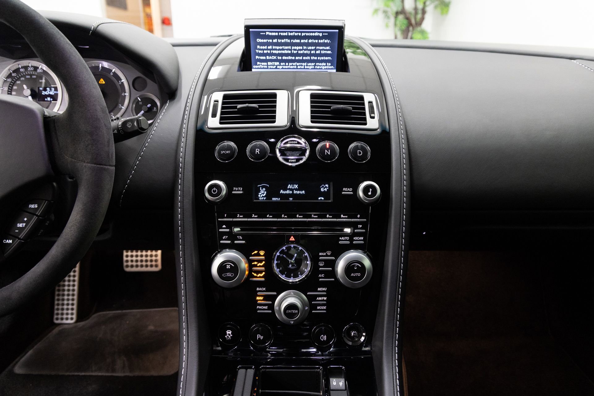 Used 2011 Aston Martin V8 Vantage S RWD image 15