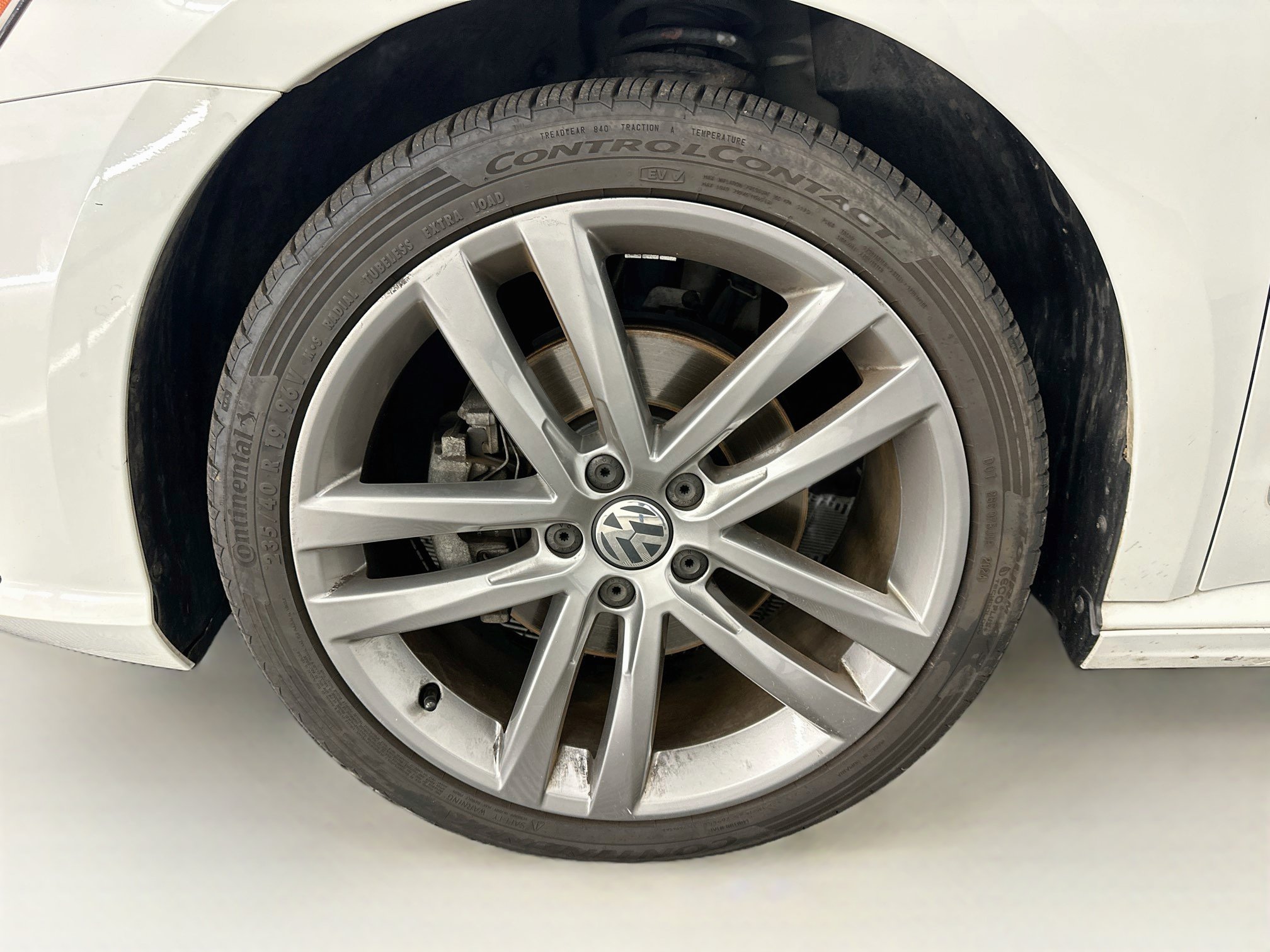 Used 2017 Volkswagen Passat 1.8T R-Line w/ R-Line Lighting Package FWD image 34