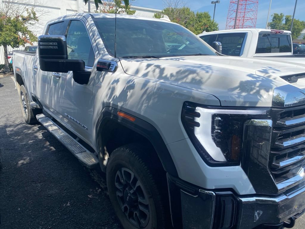 Used 2025 GMC Sierra 2500 SLT AWD/4WD image 1