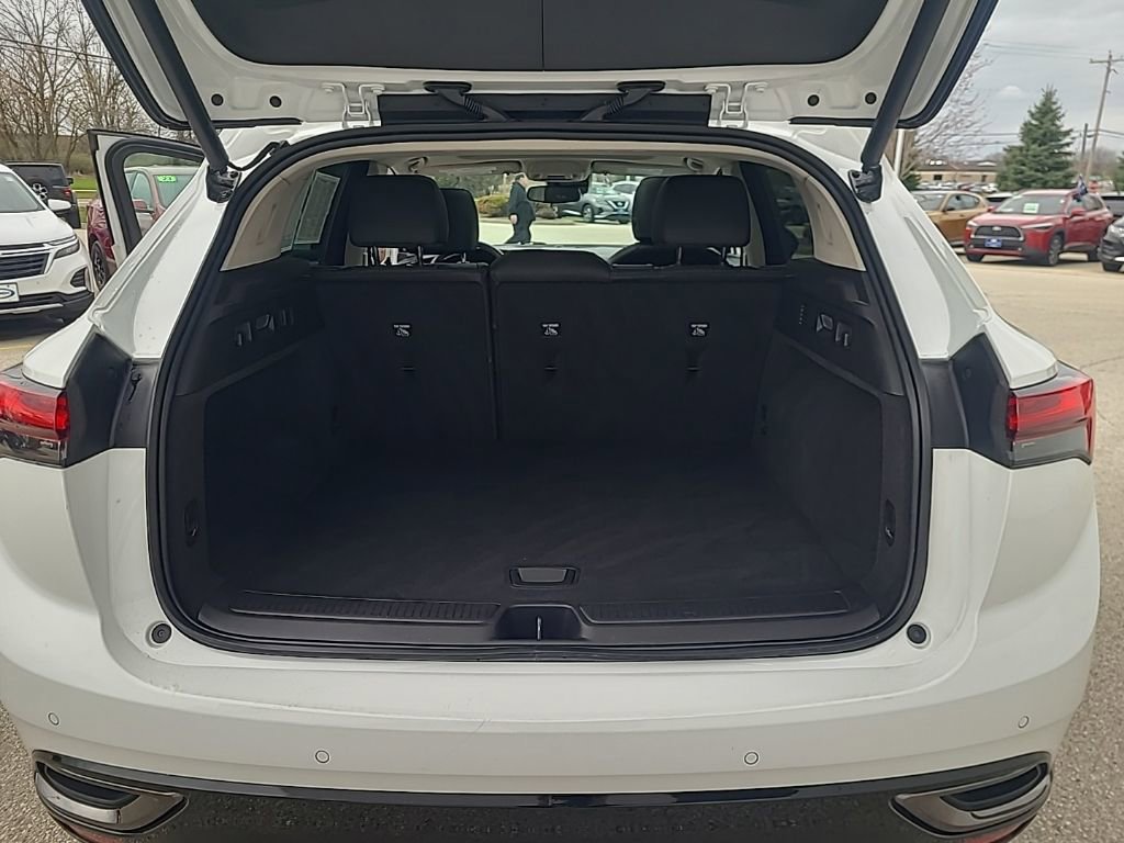 Used 2023 Buick Envision Essence w/ Sport Touring Package AWD/4WD image 19