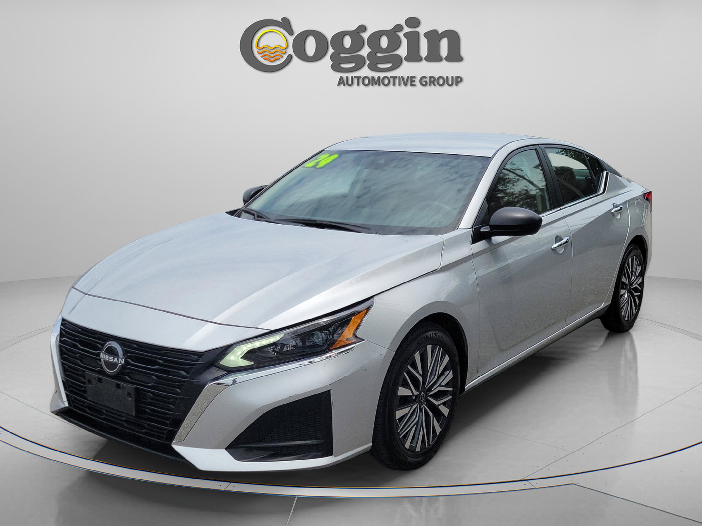 Used 2024 Nissan Altima 2.5 SV FWD image 1