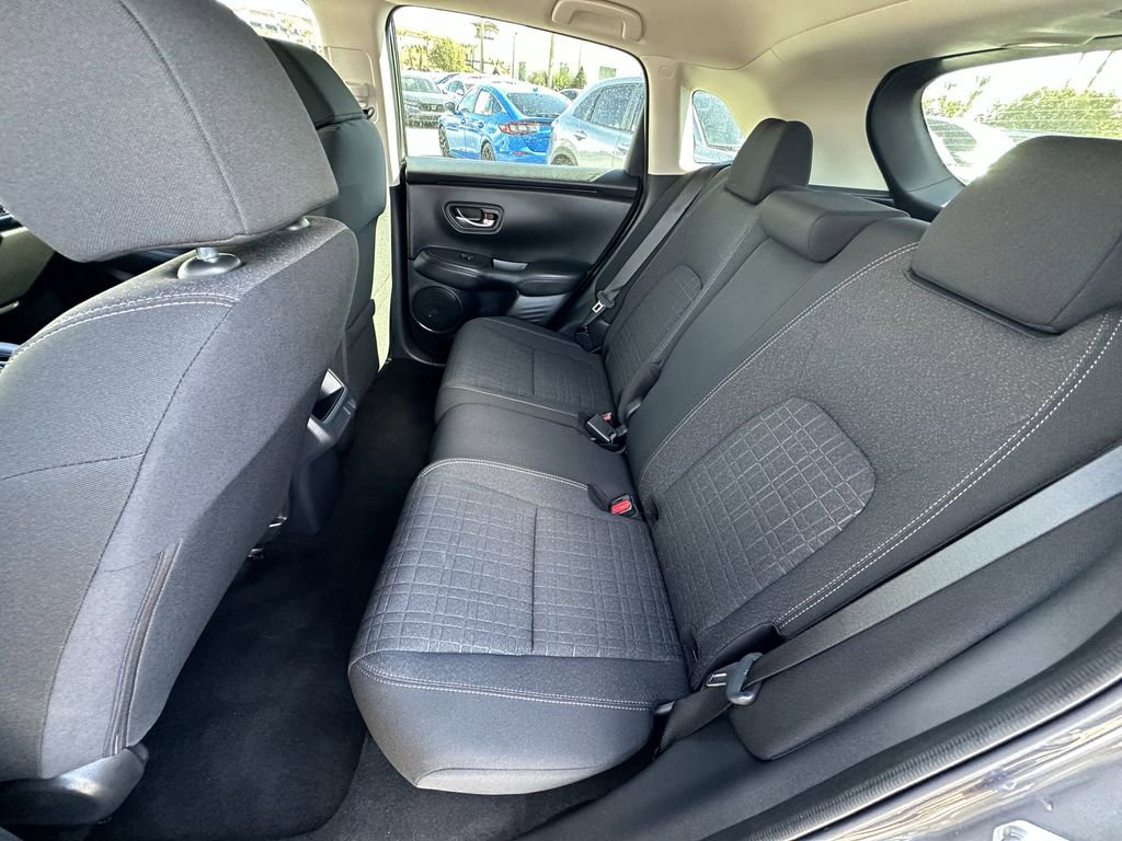 Used 2025 Honda HR-V LX image 15