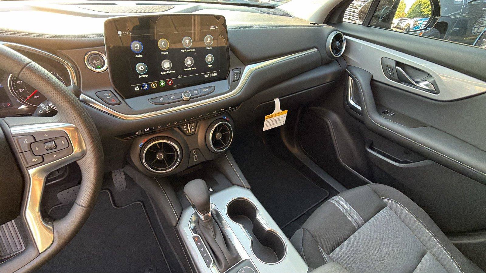 New 2026 Chevrolet Blazer LT w/ Convenience Package FWD image 4