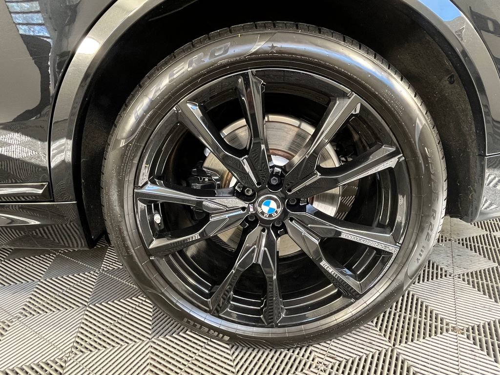 Certified 2025 BMW X7 xDrive40i w/ Executive Package AWD/4WD image 14