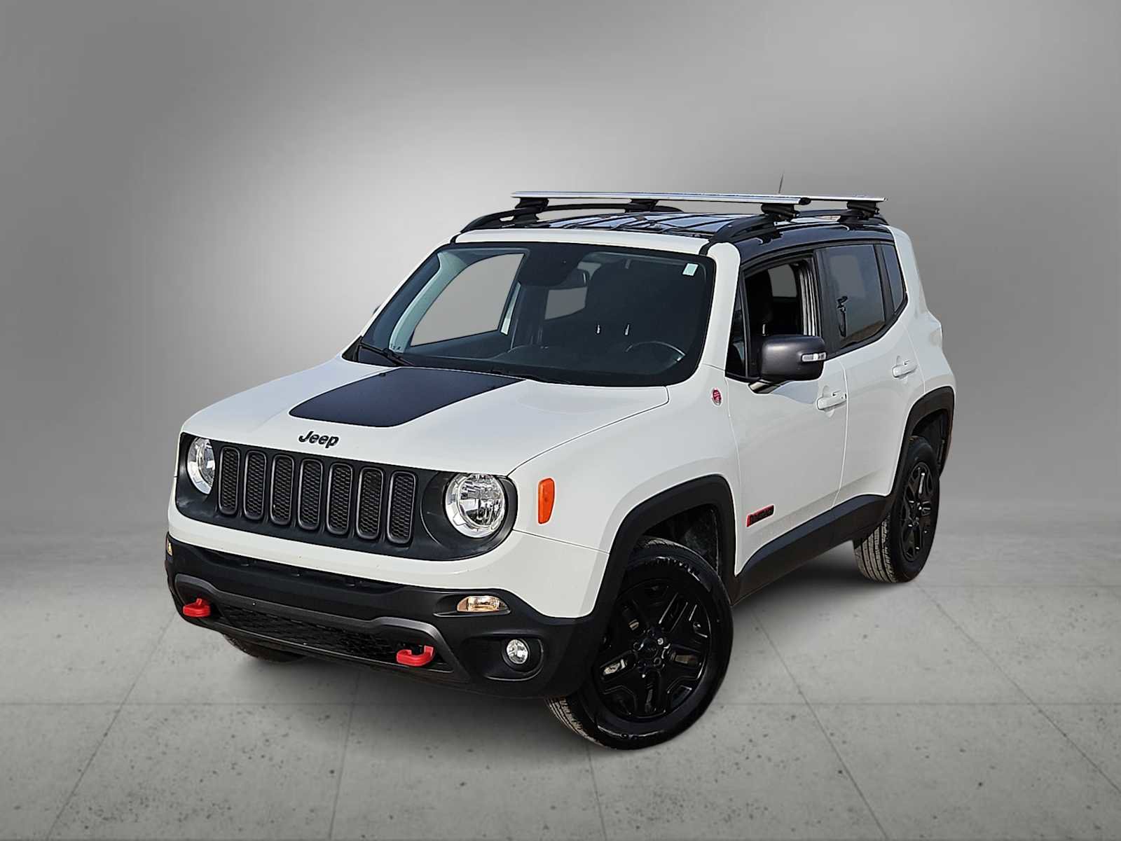 Used 2018 Jeep Renegade Trailhawk w/ Cold Weather Group II image 1
