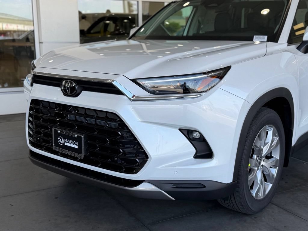 New 2026 Toyota Grand Highlander AWD Hybrid image 3
