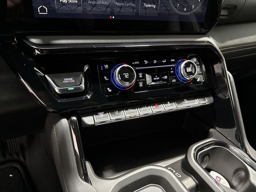Used 2025 GMC Sierra 2500 AT4 AWD/4WD image 17