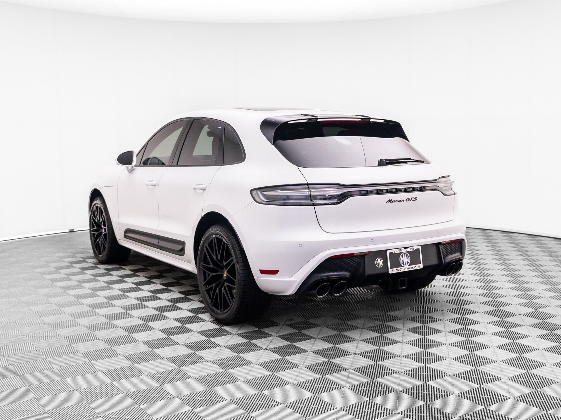 Used 2023 Porsche Macan GTS AWD/4WD image 3