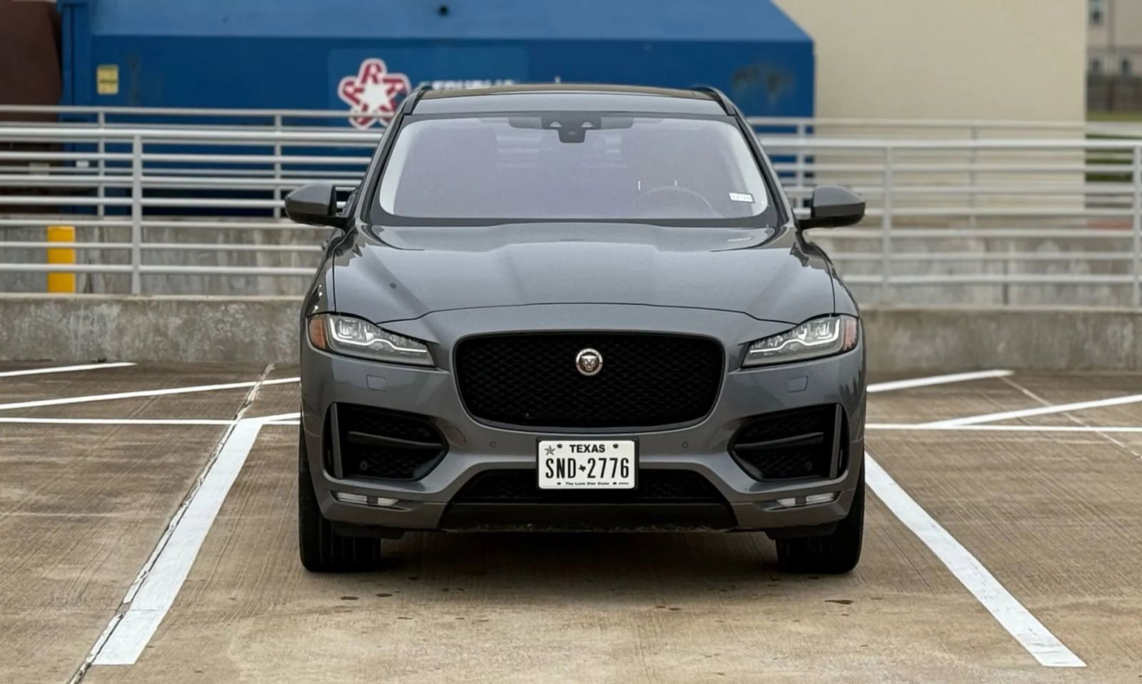 Used 2018 Jaguar F-PACE R-Sport AWD/4WD image 2