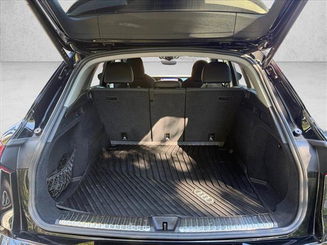 Used 2025 Audi Q5 Prestige AWD/4WD image 6