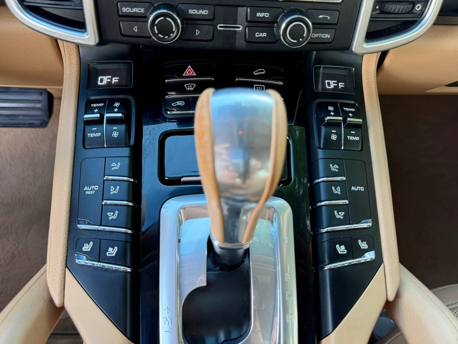 Used 2014 Porsche Cayenne AWD/4WD image 43