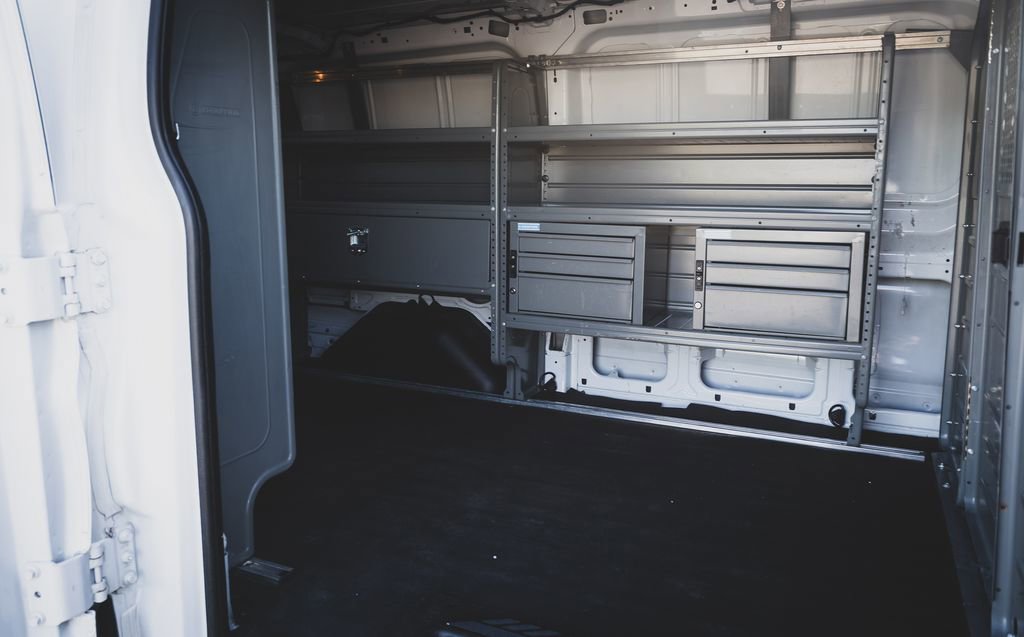Used 2015 Ford Transit 150 130 Low Roof RWD image 19