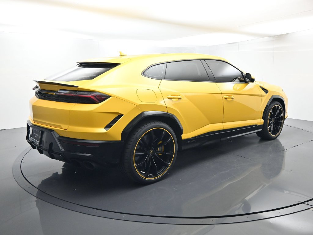 Used 2025 Lamborghini Urus SE AWD/4WD image 15