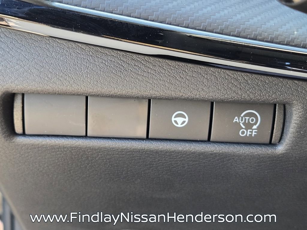 Used 2025 Nissan Kicks SR FWD image 25