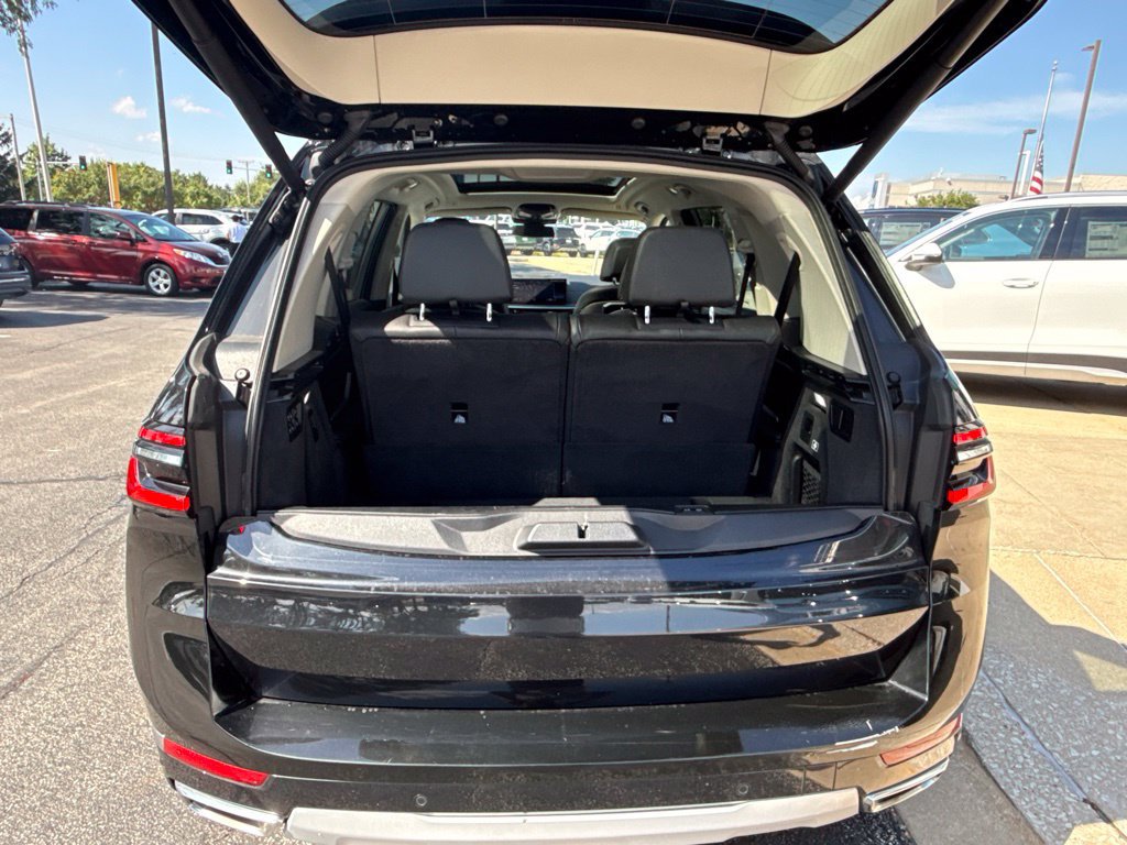 Used 2023 BMW X7 xDrive40i w/ Premium Package AWD/4WD image 26