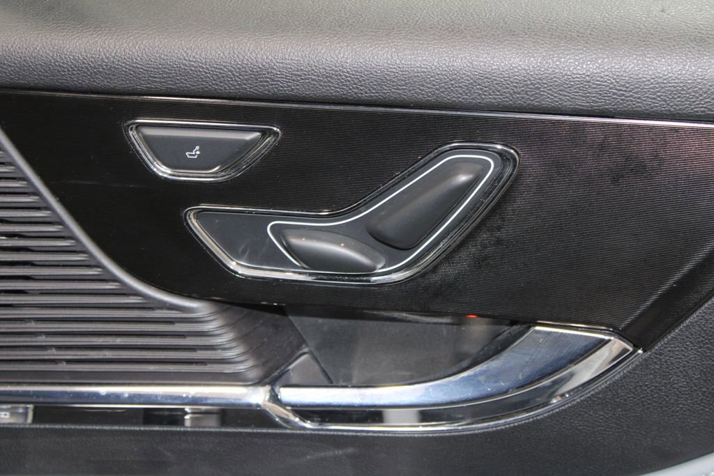 Used 2022 Lincoln Corsair Reserve w/ Equipment Group 201A image 28