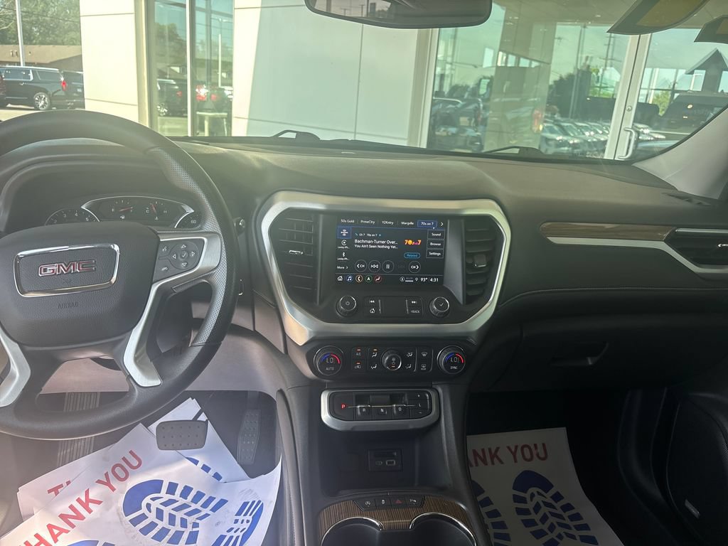 Used 2021 GMC Acadia SLE w/ Driver Convenience Package FWD image 17