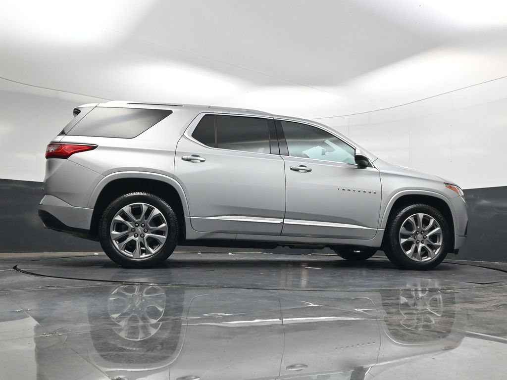 Used 2021 Chevrolet Traverse Premier FWD image 38