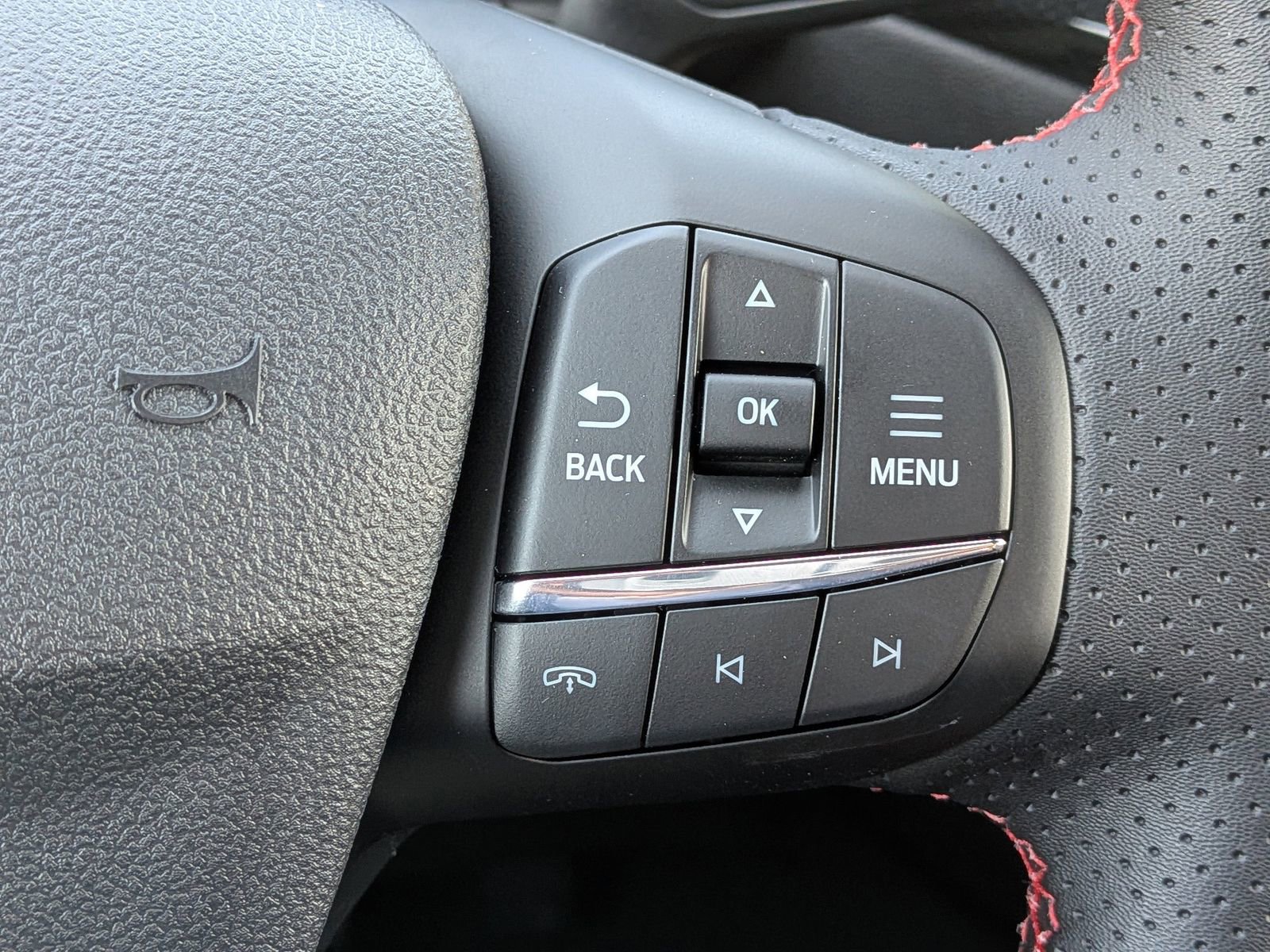 New 2026 Ford Escape ST-Line w/ Tech Pack #1 FWD image 30