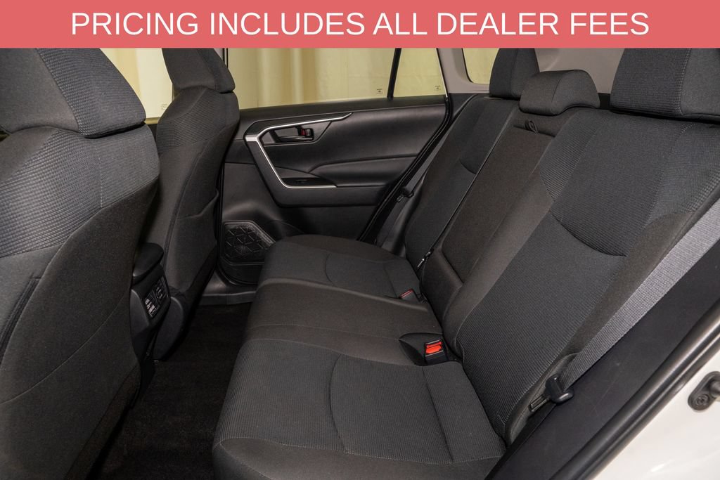 Certified 2025 Toyota RAV4 LE AWD/4WD image 7