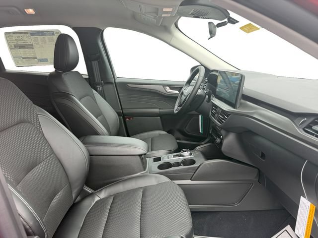 New 2026 Ford Escape SE w/ Class II Trailer Tow Package FWD image 41