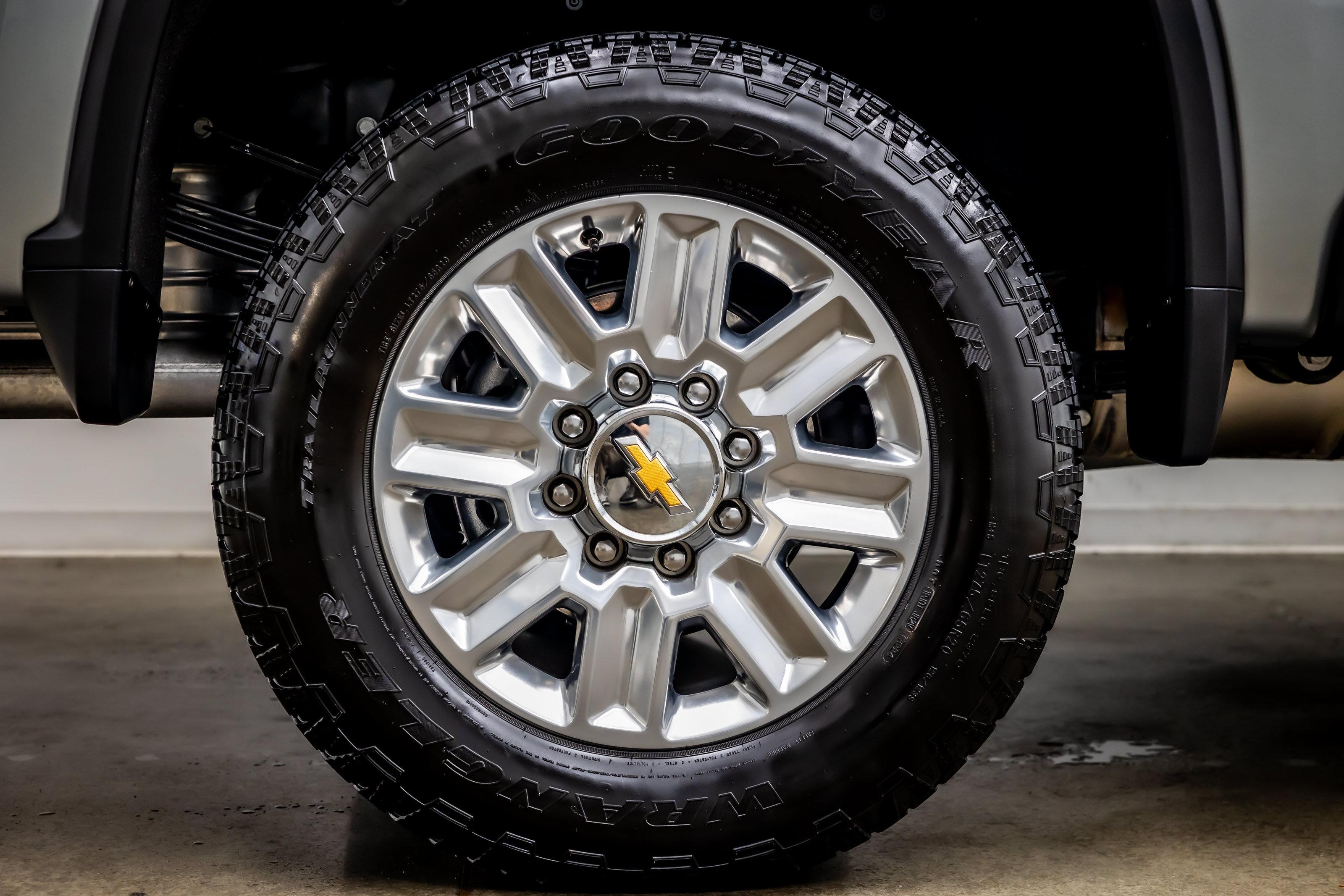 Used 2025 Chevrolet Silverado 3500 High Country w/ Technology Package AWD/4WD image 40