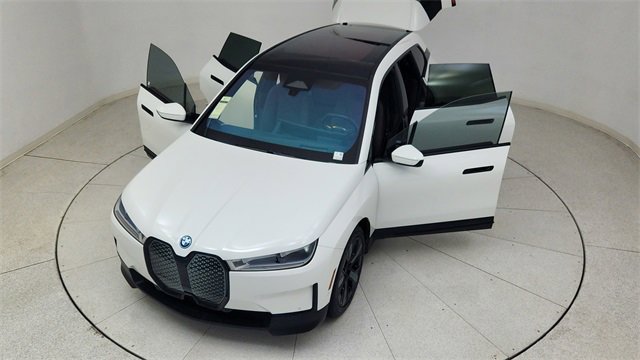 Used 2022 BMW iX xDrive50 w/ Premium Package image 83