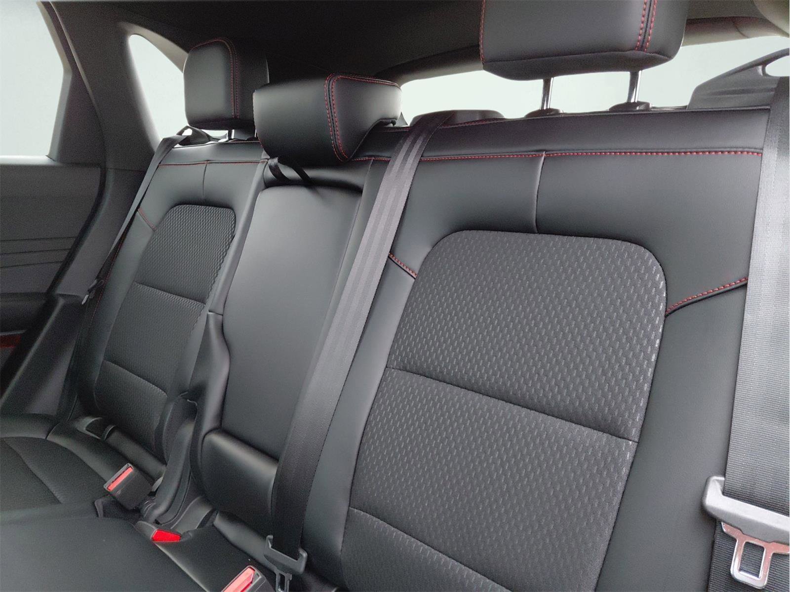 New 2026 Ford Escape ST-Line w/ Tech Pack #1 AWD/4WD image 13