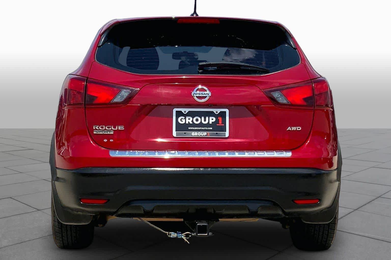 Used 2018 Nissan Rogue Sport S w/ S Appearance Package AWD/4WD image 4