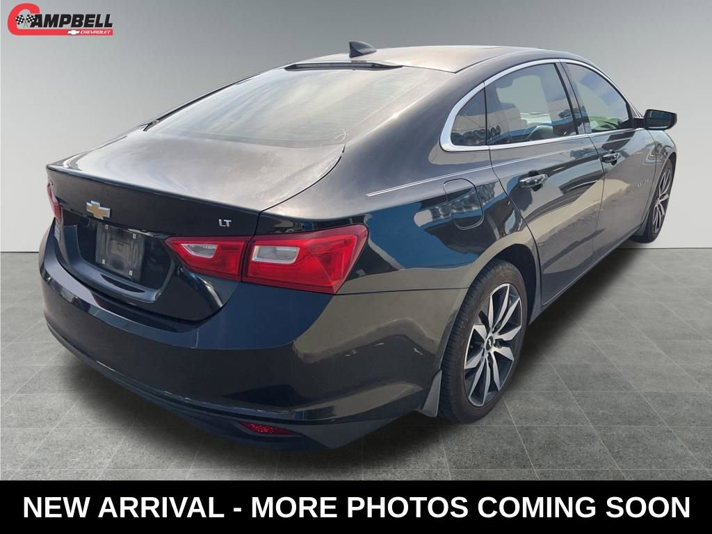 Used 2017 Chevrolet Malibu LT w/ Leather Package image 5