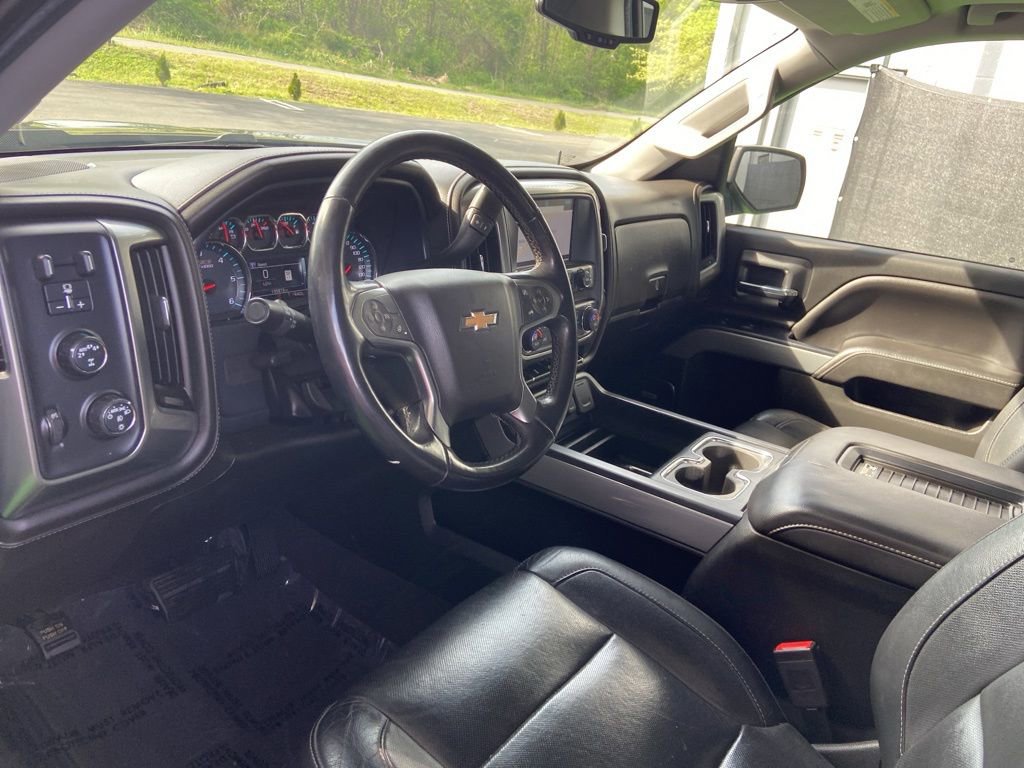 Used 2018 Chevrolet Silverado 1500 LTZ Z71 w/ LTZ Plus Package AWD/4WD image 36