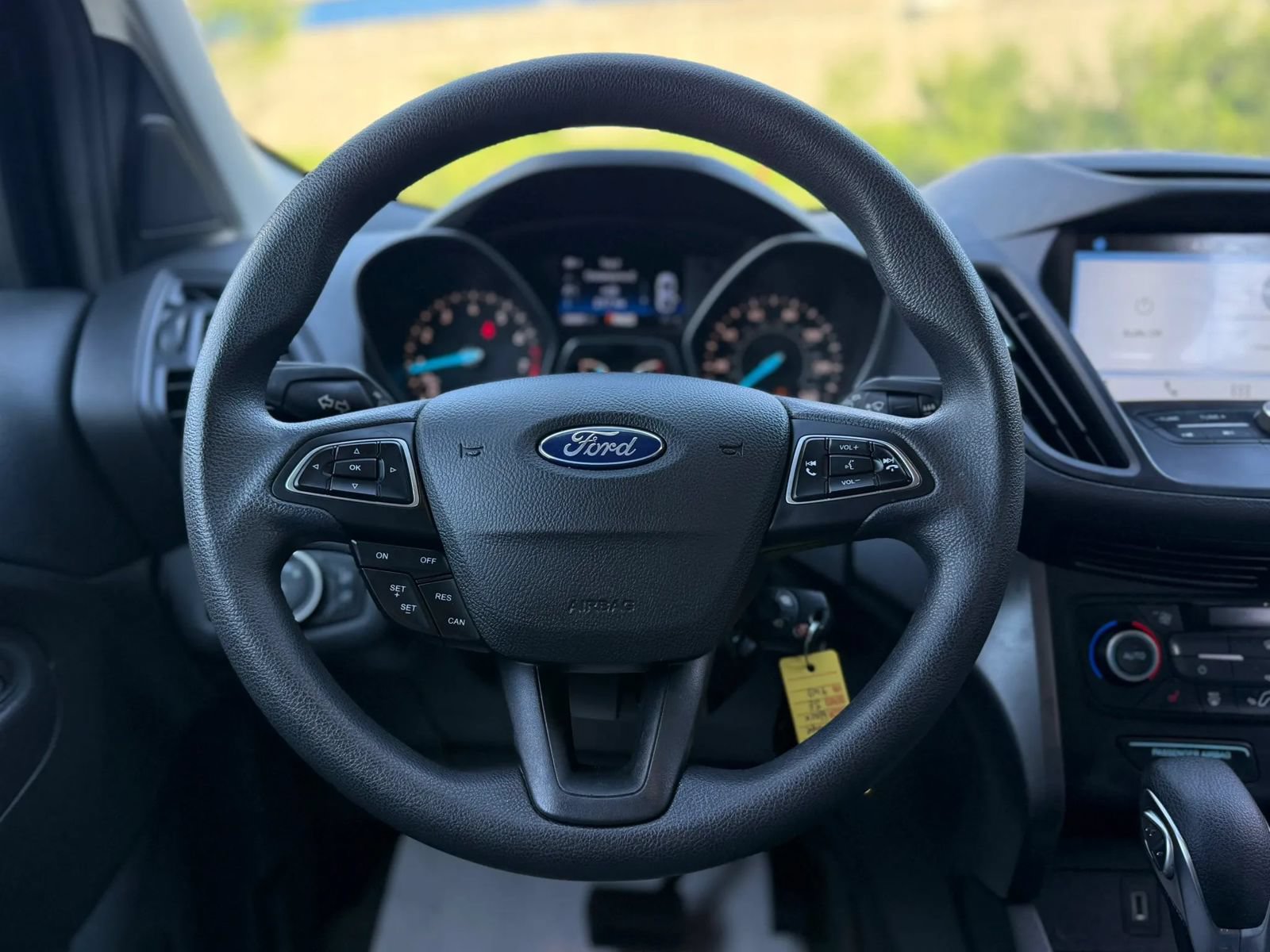 Used 2018 Ford Escape SE w/ SE Sync 3 Package AWD/4WD image 23
