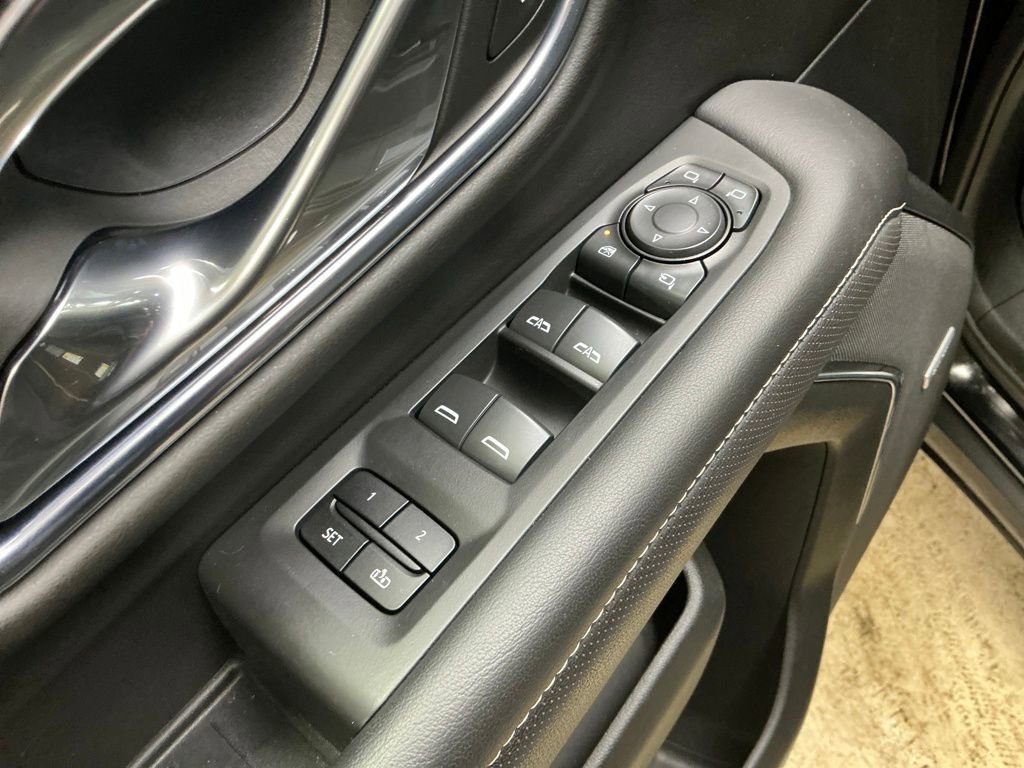 Certified 2022 GMC Yukon SLT w/ SLT Premium Package image 19