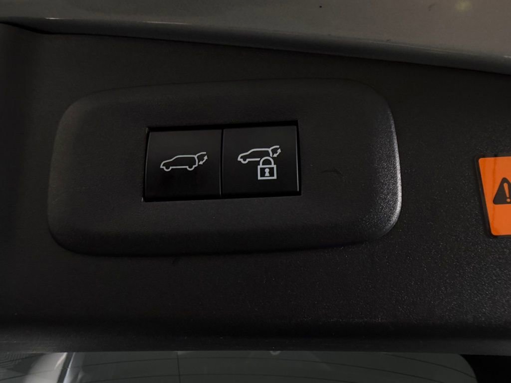 Used 2024 Lexus RZ 300e Premium image 34