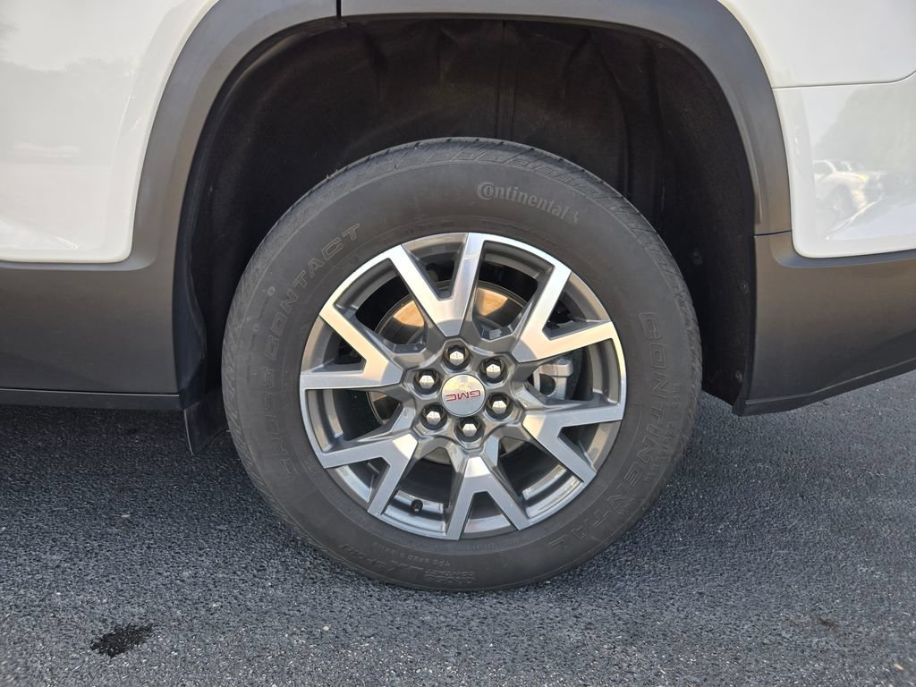 Used 2023 GMC Acadia SLE FWD image 9