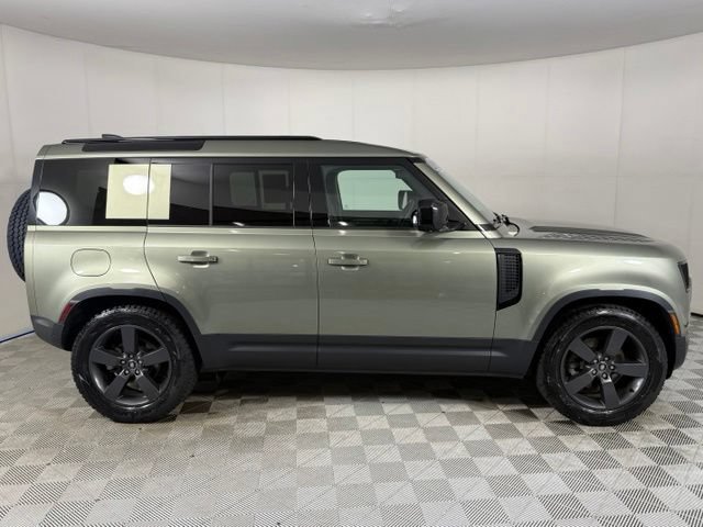 Used 2025 Land Rover Defender 110 S AWD/4WD image 10
