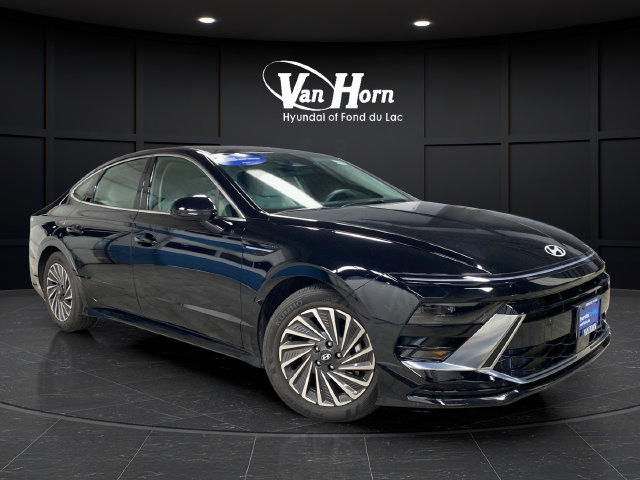 Certified 2025 Hyundai Sonata SEL FWD image 1
