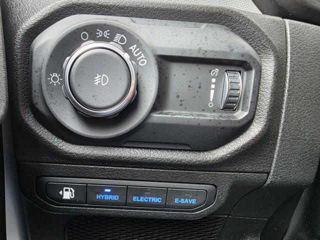 Used 2024 Jeep Wrangler Sport S w/ Convenience Group image 9