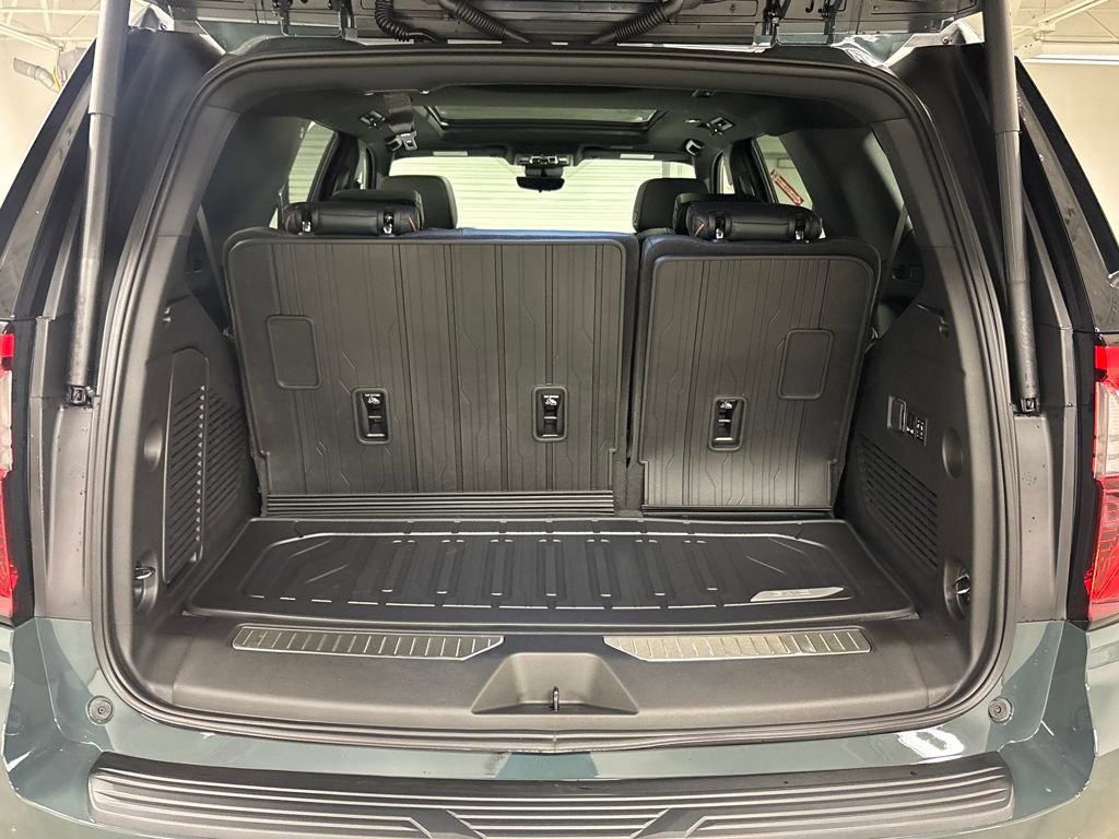 New 2026 GMC Yukon AT4 w/ AT4 Premium Package image 17