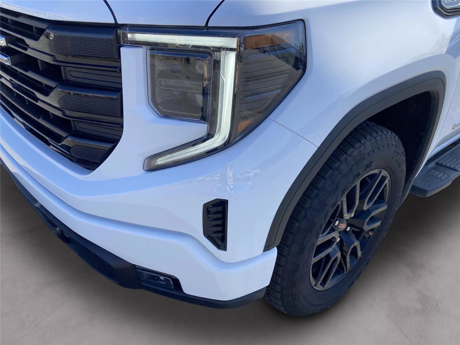 New 2026 GMC Sierra 1500 Elevation image 12