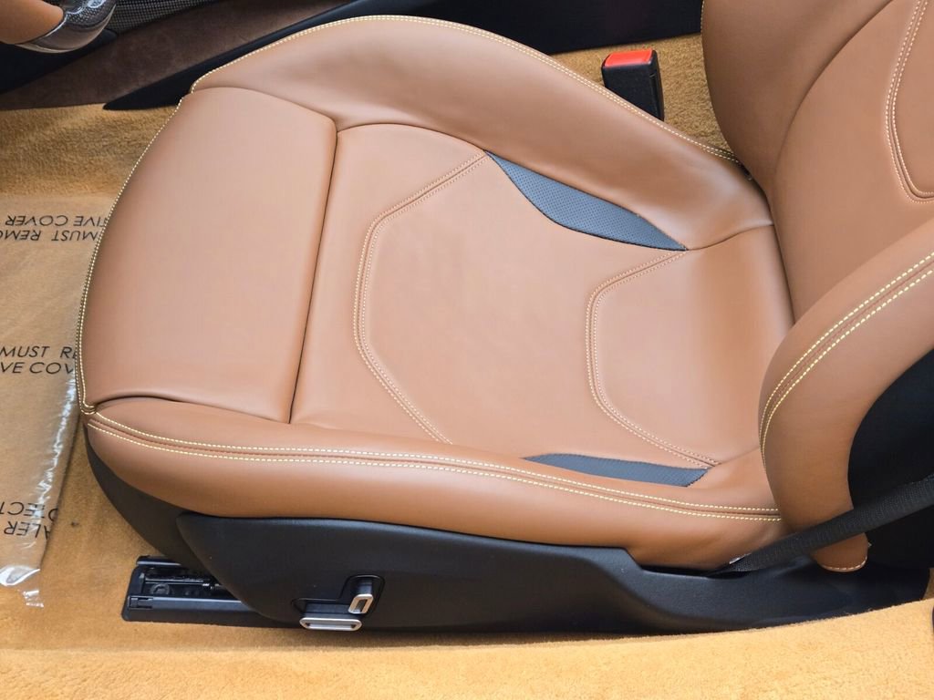Used 2024 Ferrari 296 GTS RWD image 32