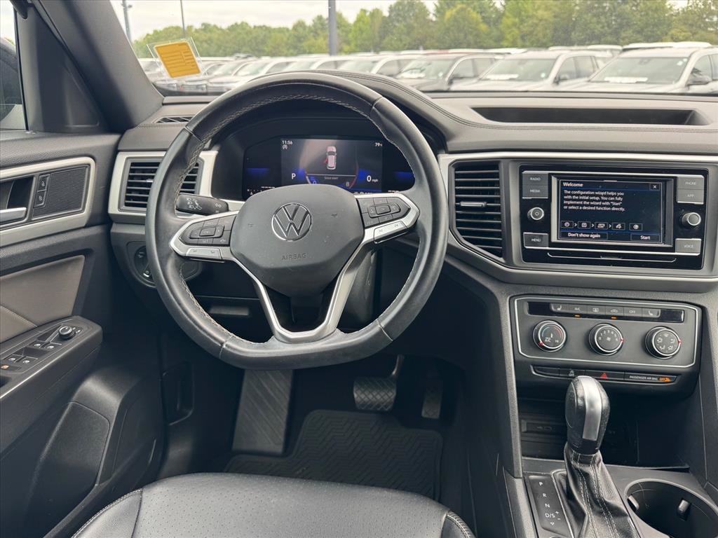 Used 2022 Volkswagen Atlas Cross Sport SE FWD image 12